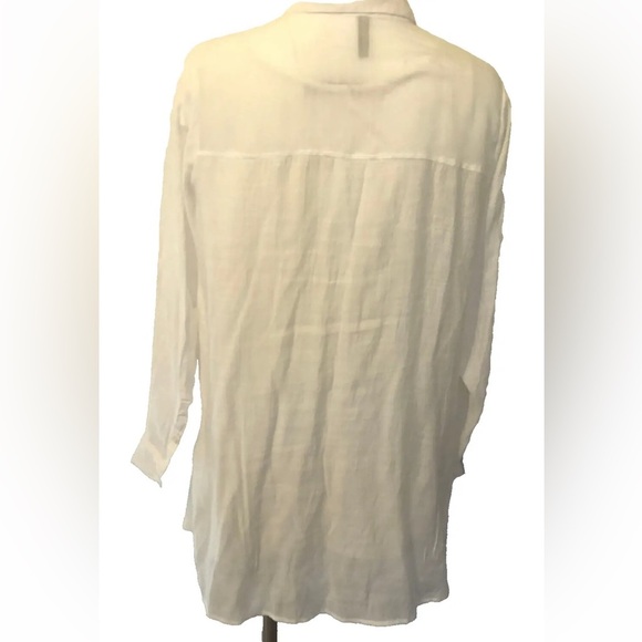 H&M Divided Long Shirt with Applique White Long Sleeve Buttons At cuff Size 14 - Picture 9 of 16